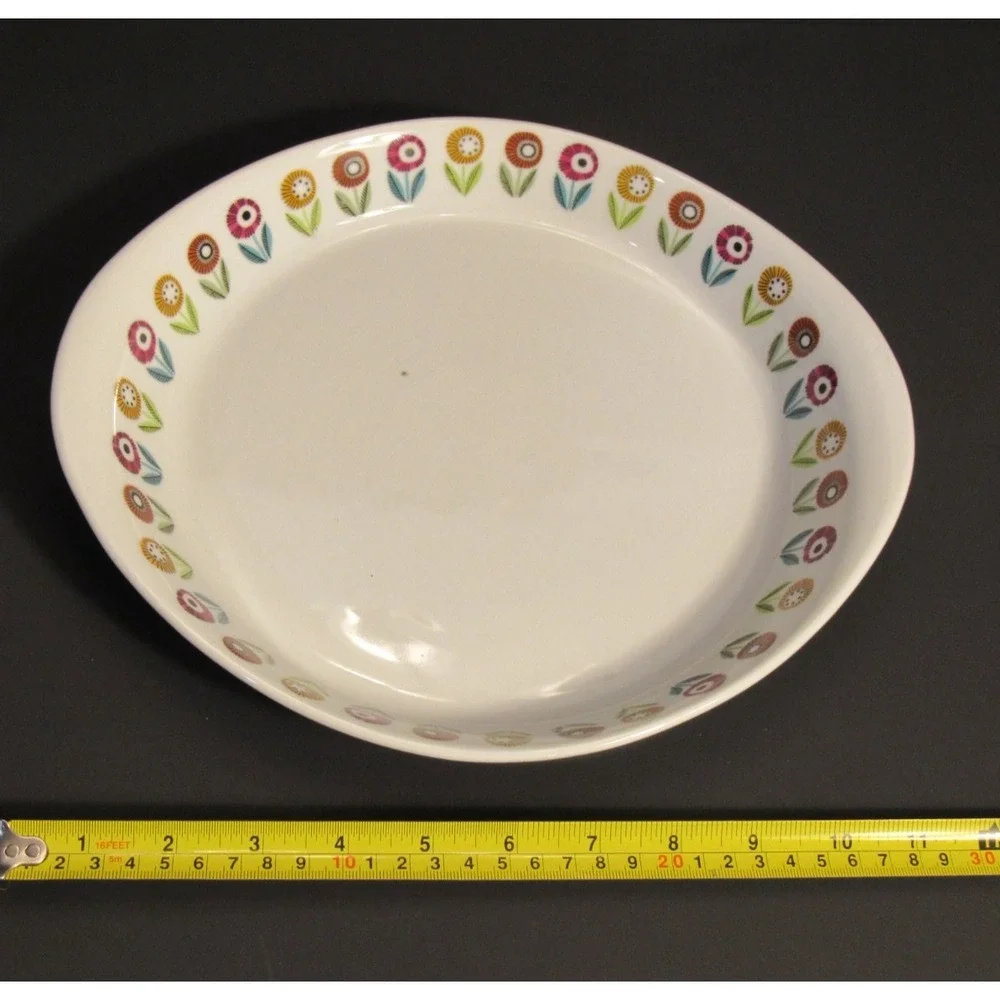 Upsala-Ekeby Karlskrona Ignis Dukat Roung Baking Dish Sweden MCM Floral 11.25in